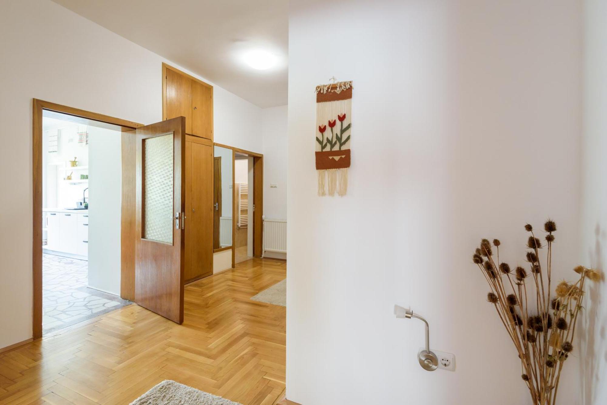 Casa Cu Cires Brasov Apartment Ngoại thất bức ảnh