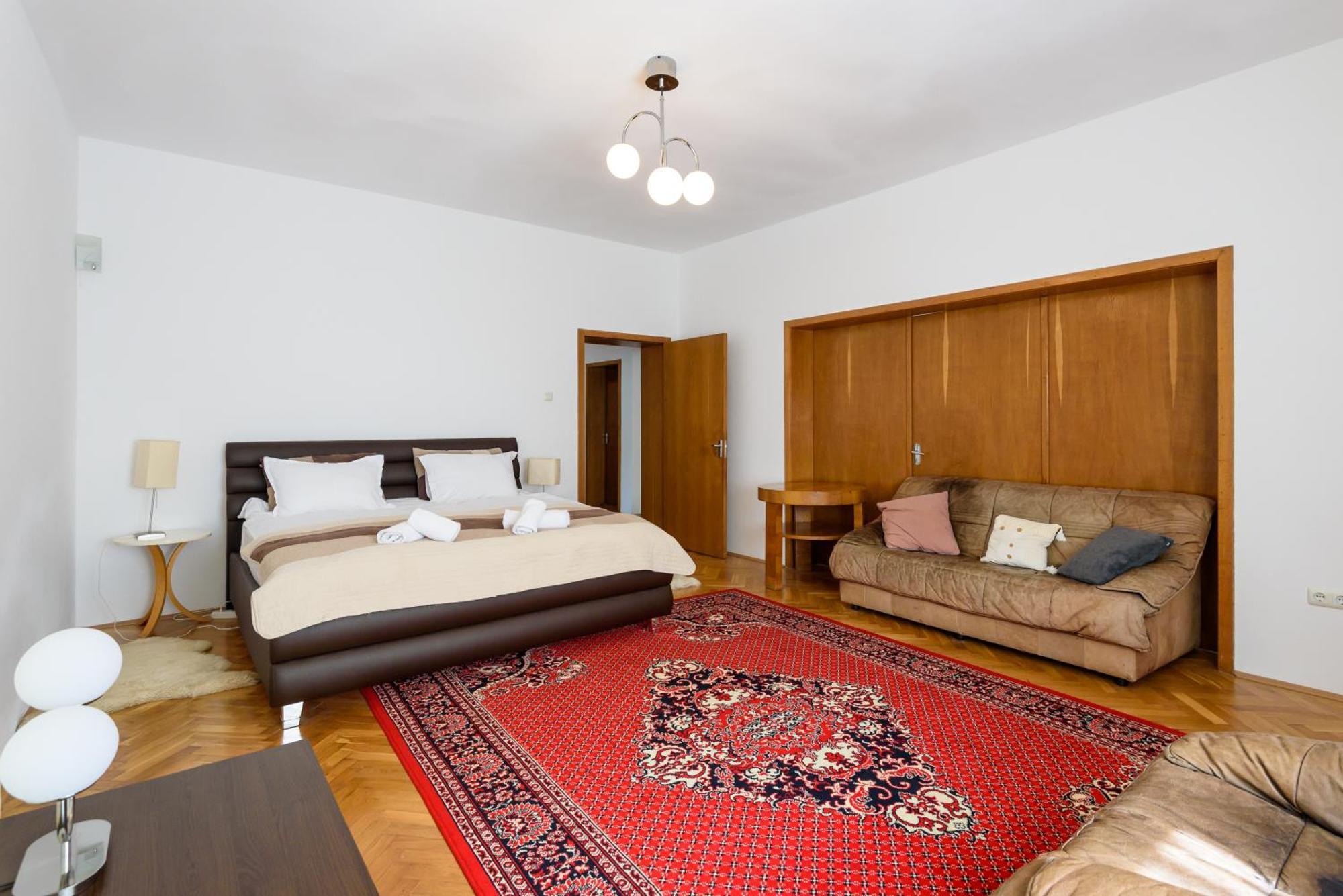 Casa Cu Cires Brasov Apartment Ngoại thất bức ảnh