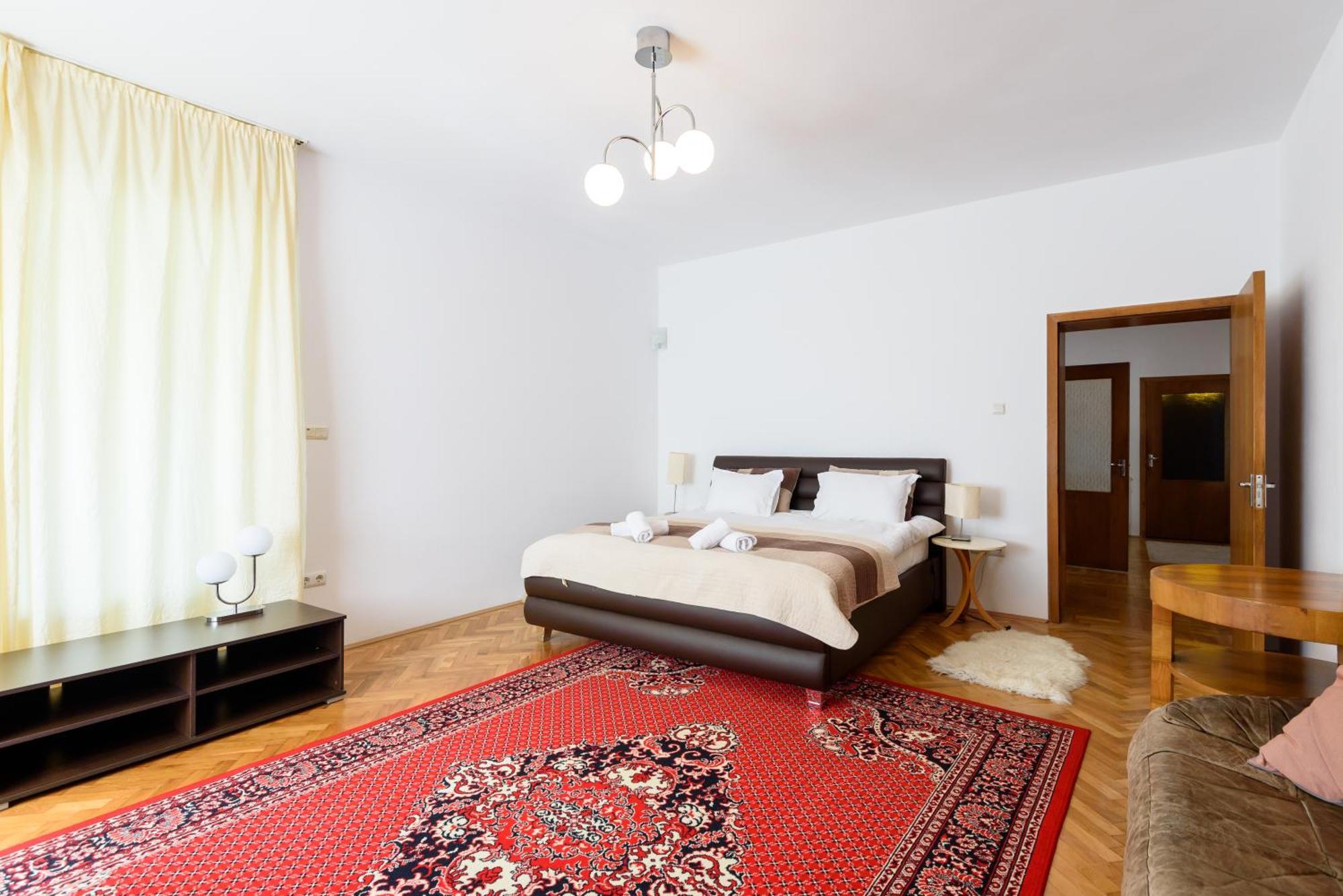 Casa Cu Cires Brasov Apartment Ngoại thất bức ảnh